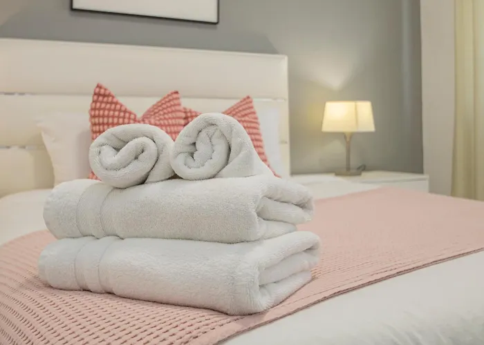 Perfect Getaway In Triana - 15M Walk Giralda